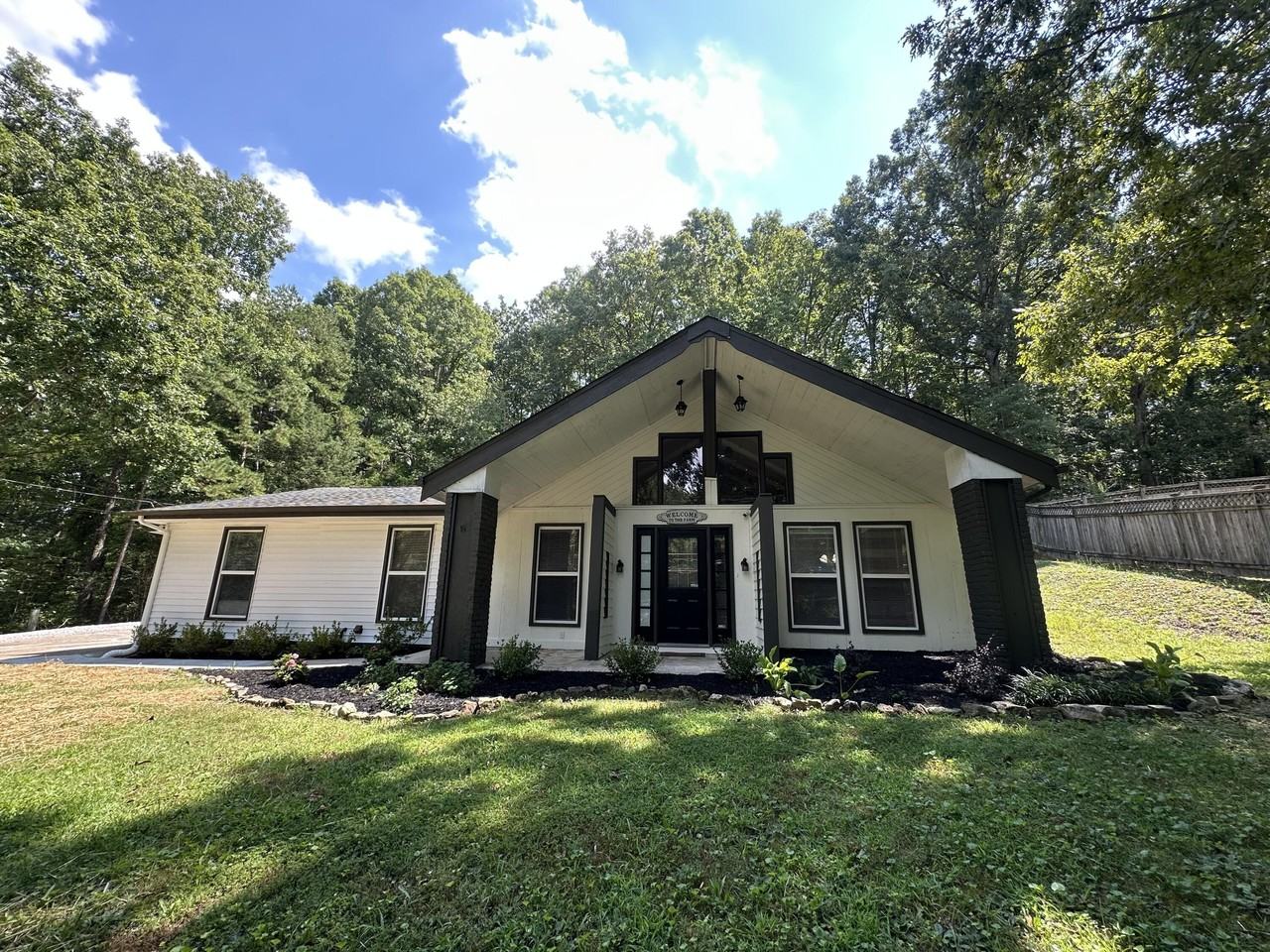 9506 Fuller Rd - Photo 2 of 38