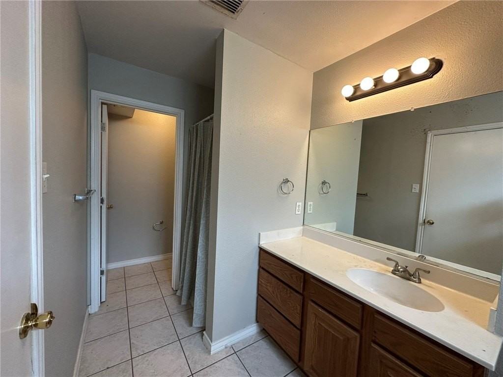 2112 Westwood Dr - Photo 6 of 15