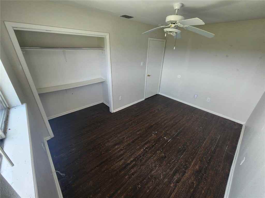 7406 Milky Way Dr - Photo 5 of 10