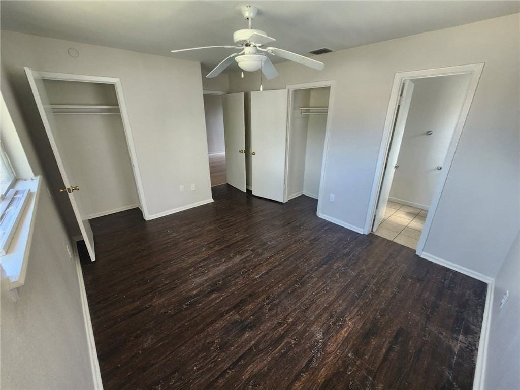 7406 Milky Way Dr - Photo 7 of 10
