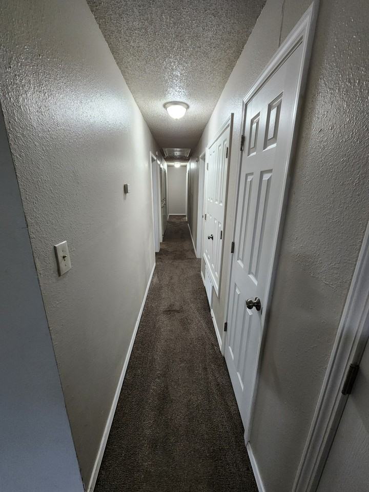 412 E 7th St #1 - Photo 5 of 13