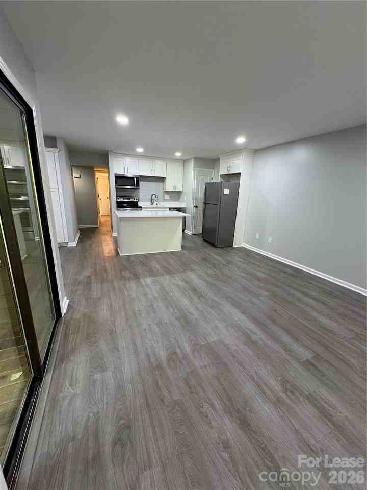 2501 Kilborne Dr #D - Photo 3 of 16