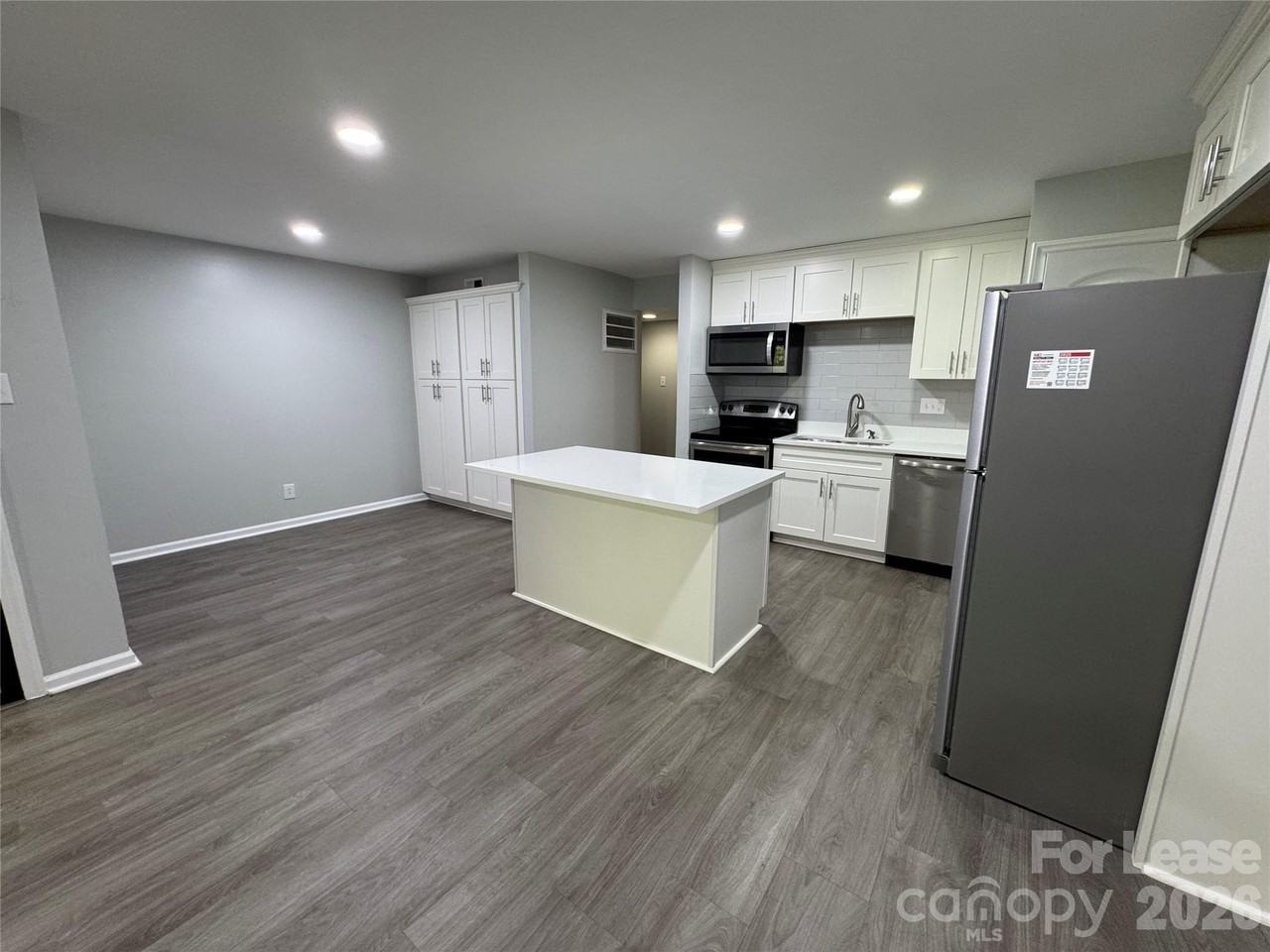 2501 Kilborne Dr #D - Photo 4 of 16