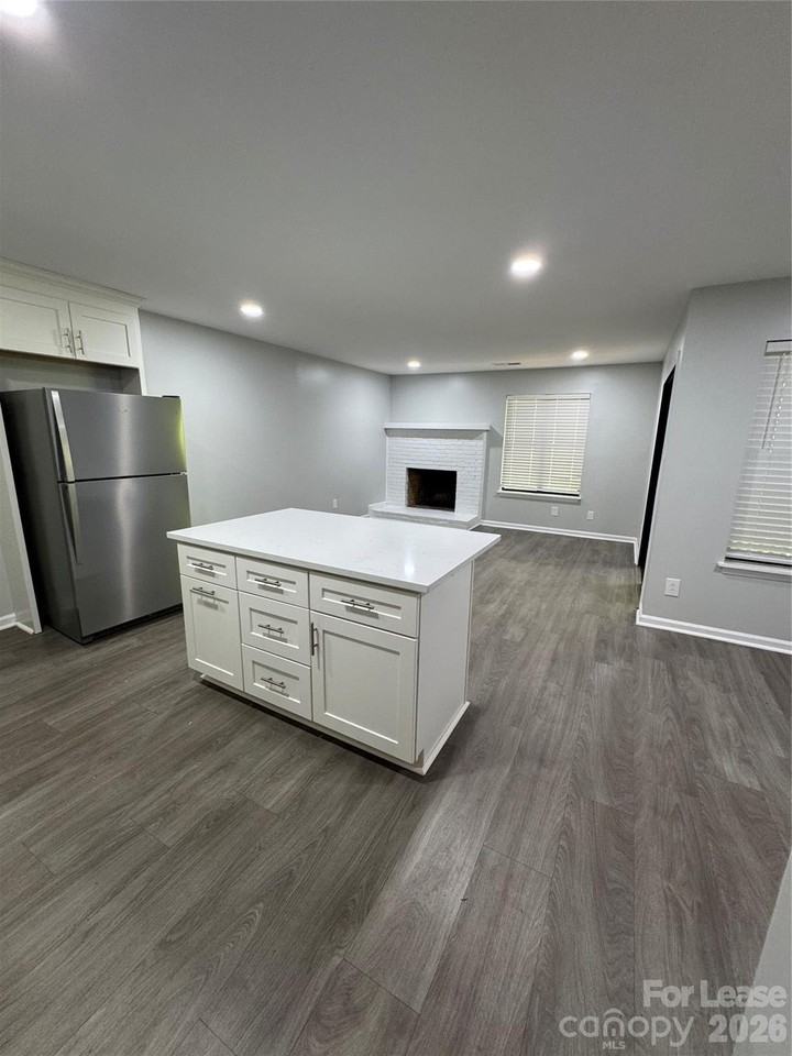 2501 Kilborne Dr #D - Photo 5 of 16