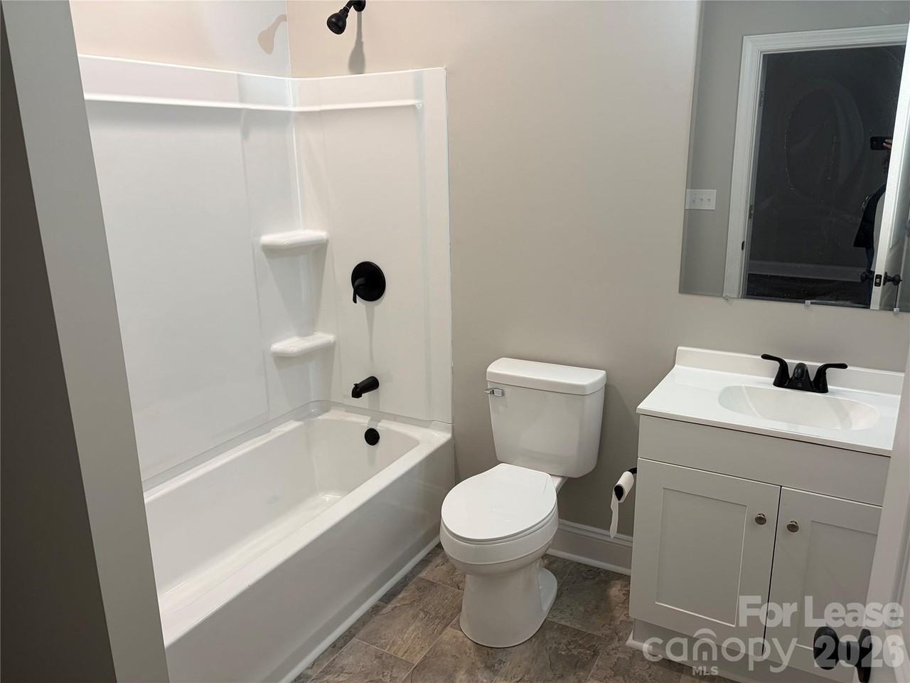 829 Green St - Photo 5 of 11