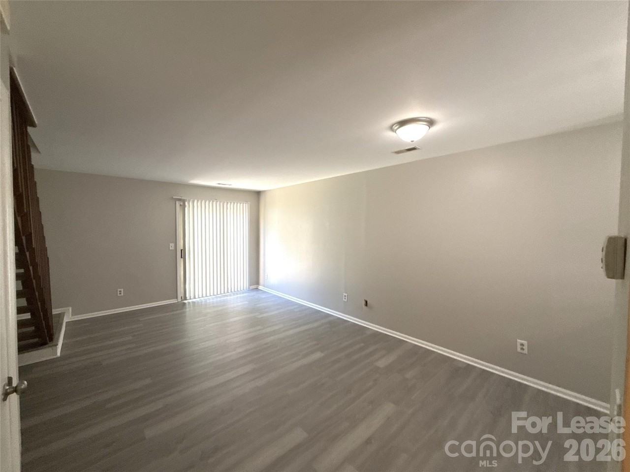 4042 Briarhill Dr - Photo 5 of 11