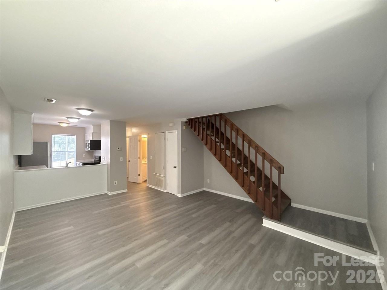 4042 Briarhill Dr - Photo 6 of 11