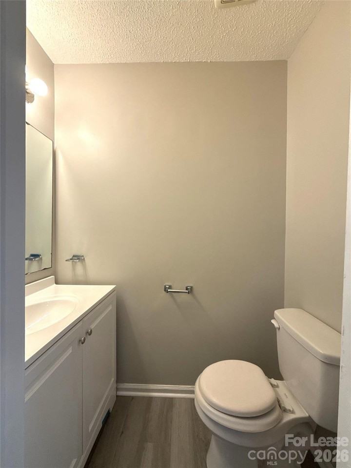 4042 Briarhill Dr - Photo 7 of 11