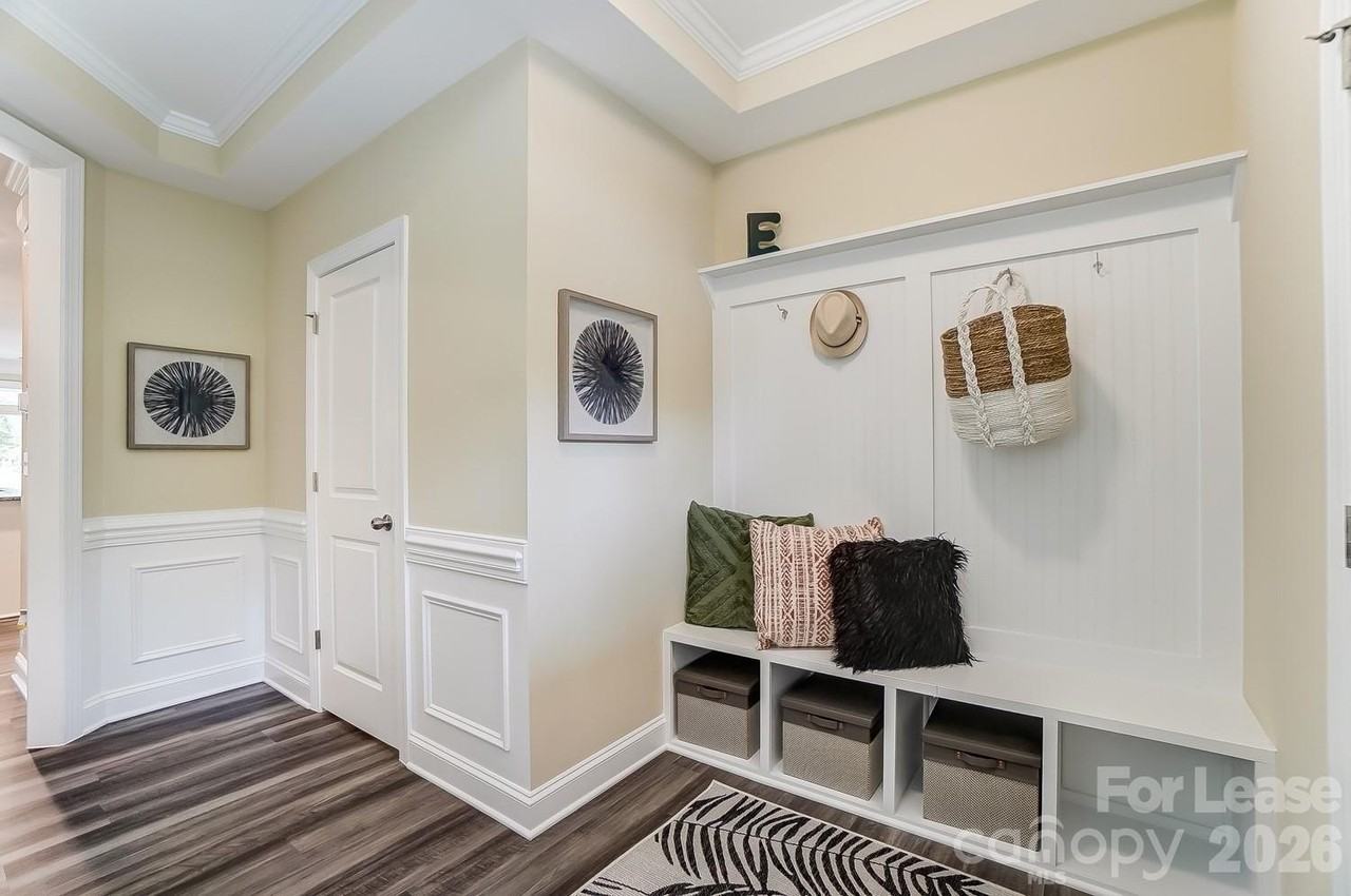 3977 Fadden St - Photo 5 of 32