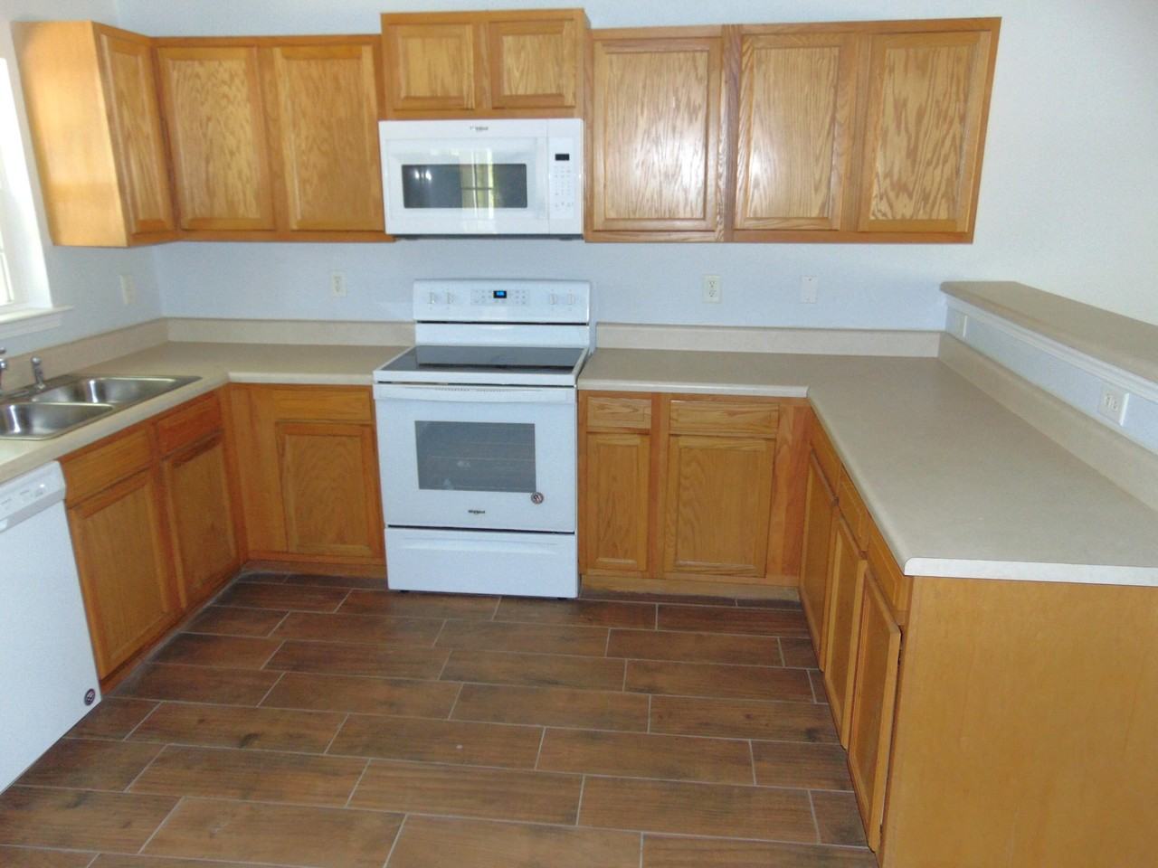 116 Spurrier Way #A - Photo 3 of 39