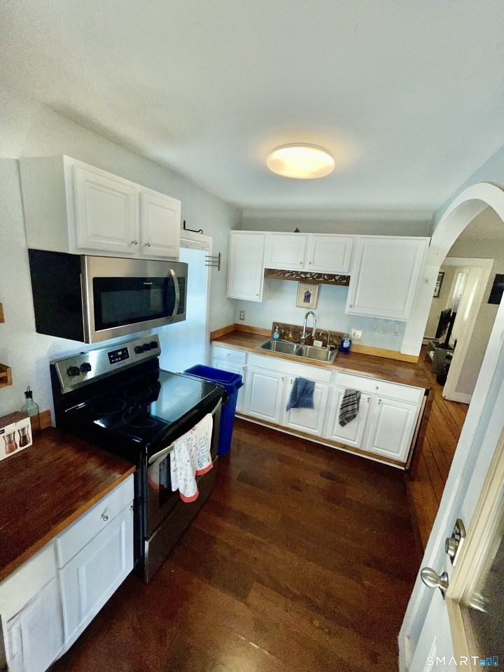 11 Huber Ave - Photo 2 of 26
