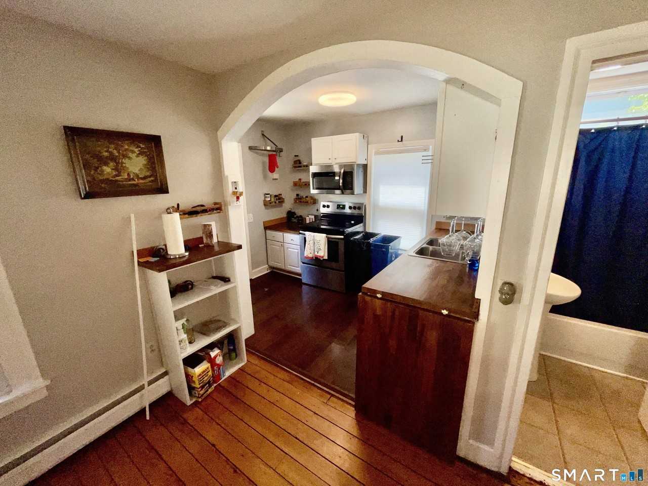 11 Huber Ave - Photo 3 of 26