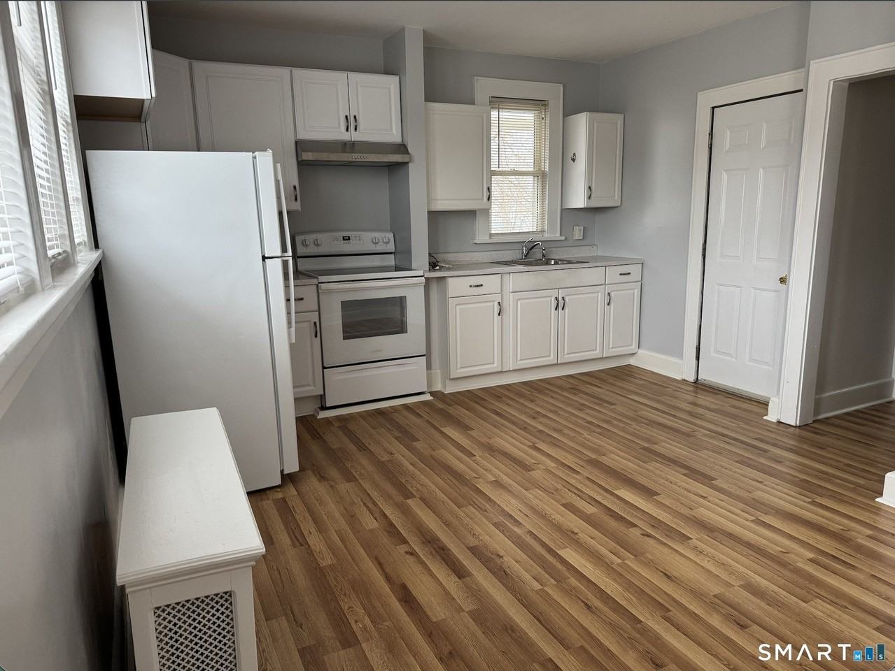 285 Clover St #2 - Photo 3 of 15
