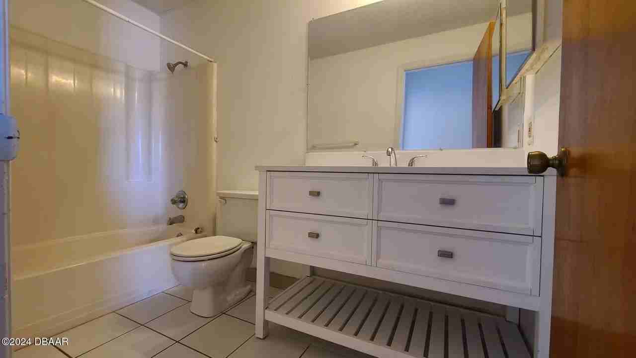 1290 9th St #106 - Photo 4 of 7