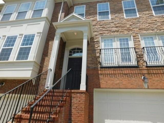1609 Wehunt Pl Se #15 - Photo 2 of 28