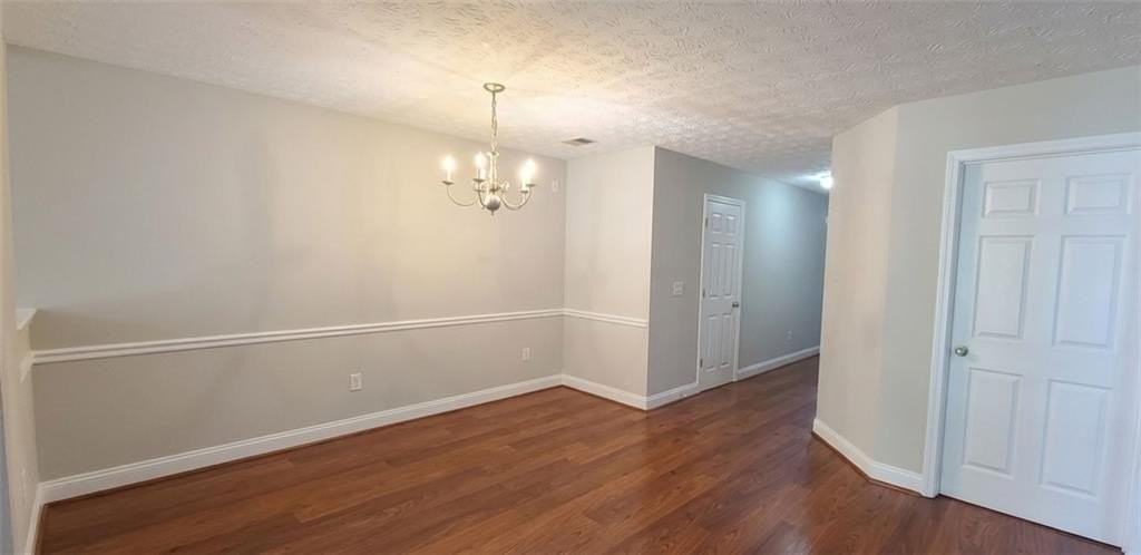 252 Tara Commons Dr - Photo 3 of 18