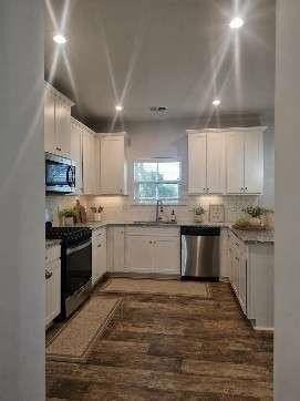 3165 Dowsing Ln - Photo 5 of 22