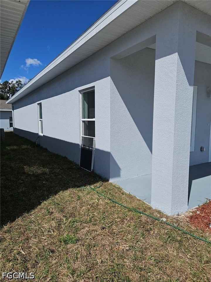 1483 Las Villas Blvd - Photo 3 of 20