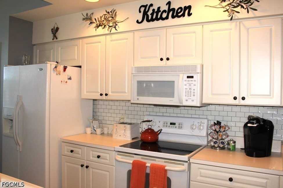 16625 Lake Circle Dr #523 - Photo 6 of 26