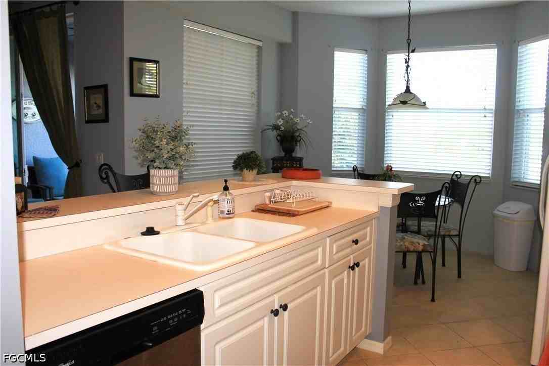 16625 Lake Circle Dr #523 - Photo 7 of 26