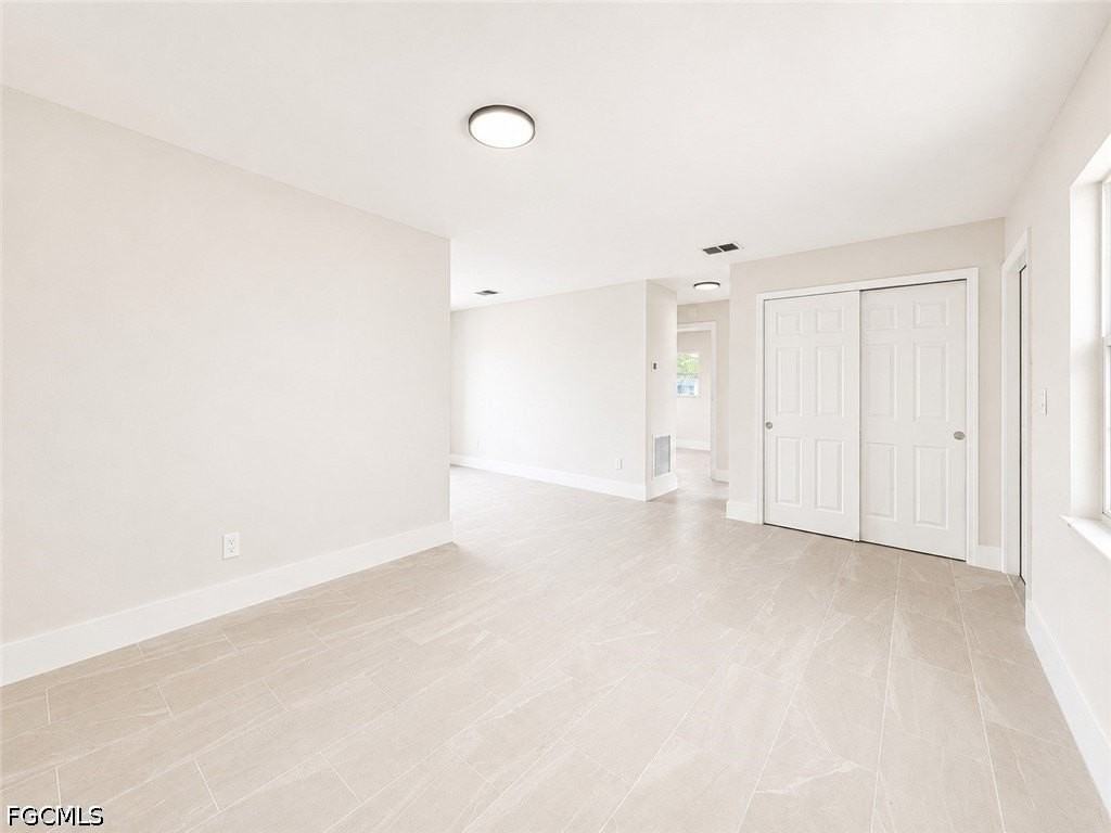 5422 9th Ave - Photo 3 of 10