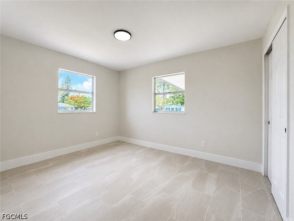 5422 9th Ave - Photo 7 of 10