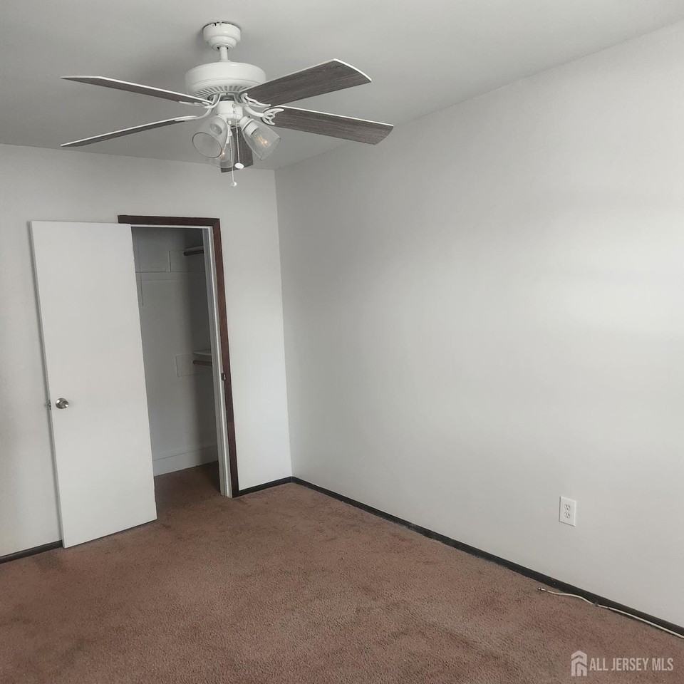 176 Central Ave - Photo 5 of 8