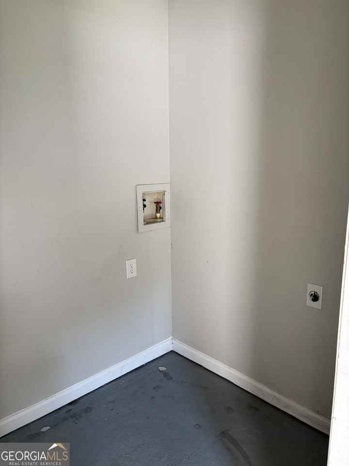 736 Morningside Ln - Photo 5 of 22