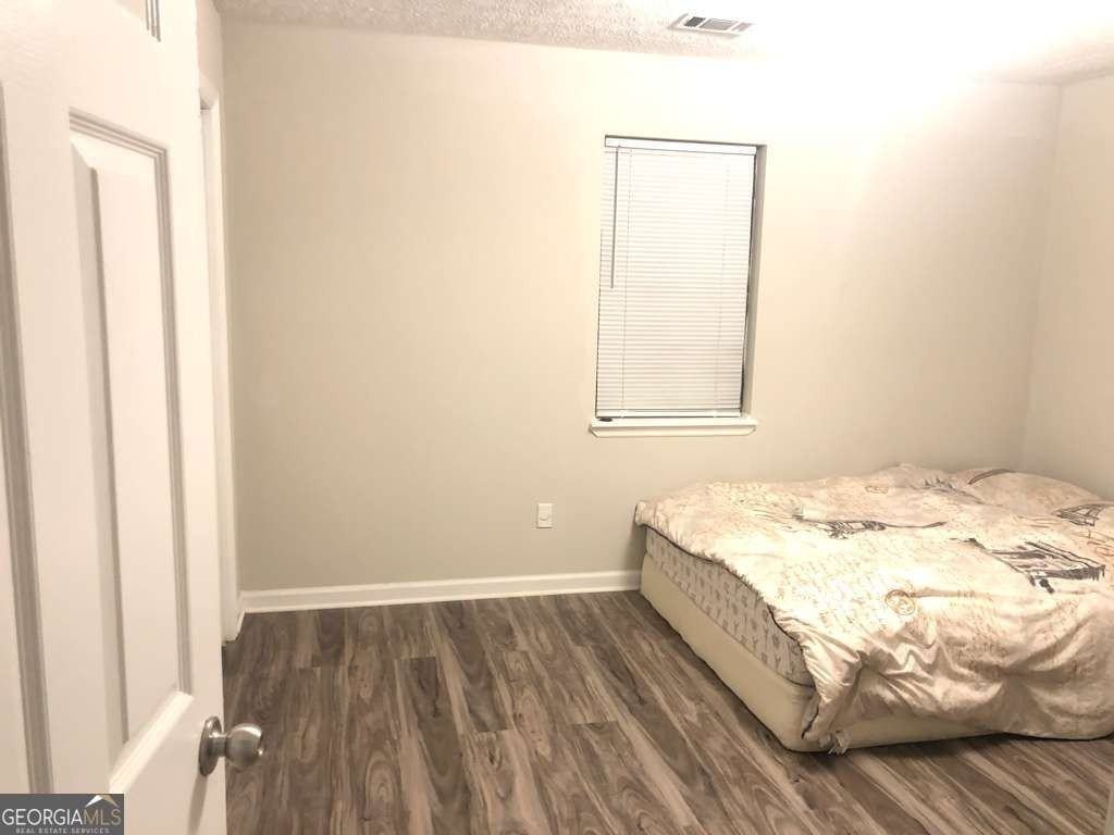 212 E Paces Dr - Photo 7 of 8