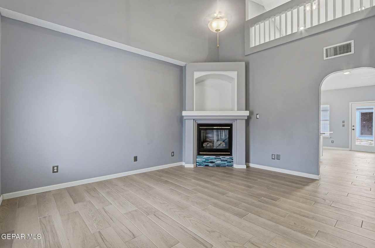 12325 Tierra Bella Dr - Photo 4 of 29