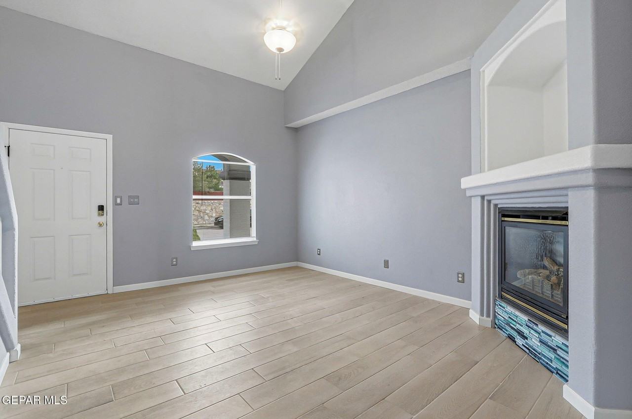 12325 Tierra Bella Dr - Photo 6 of 29