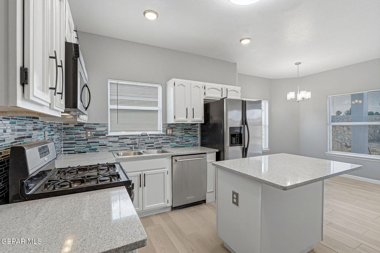 12325 Tierra Bella Dr - Photo 7 of 29