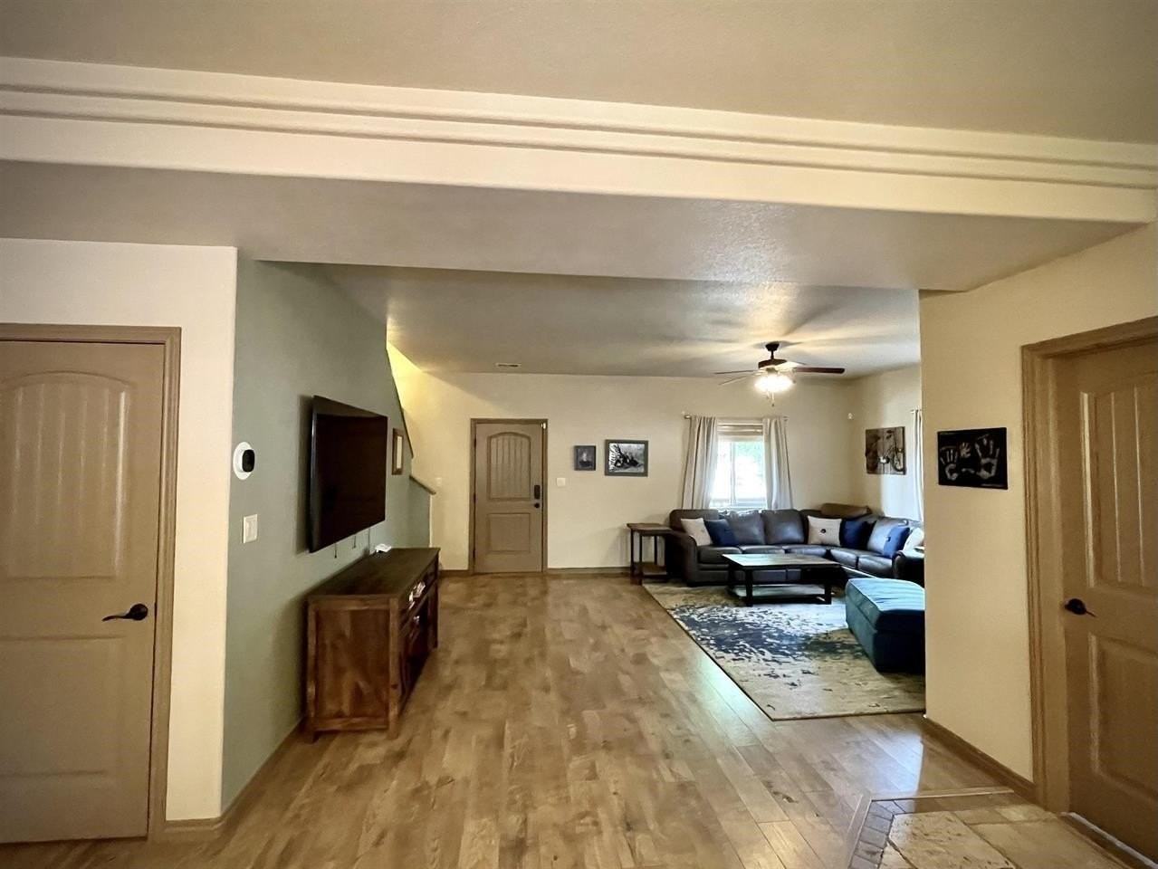 2489 Waite Ave - Photo 5 of 33