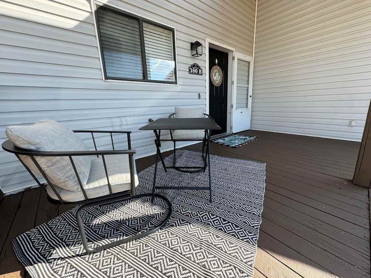 380 Explorer Ct #B - Photo 4 of 29