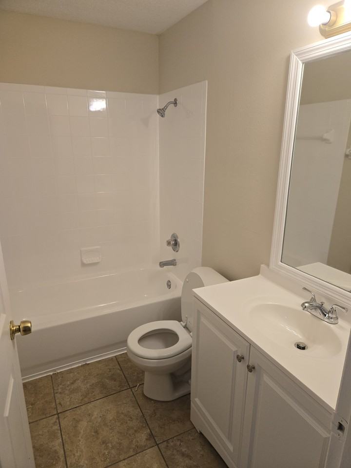 3111 E Cayuga St #1 - Photo 6 of 10