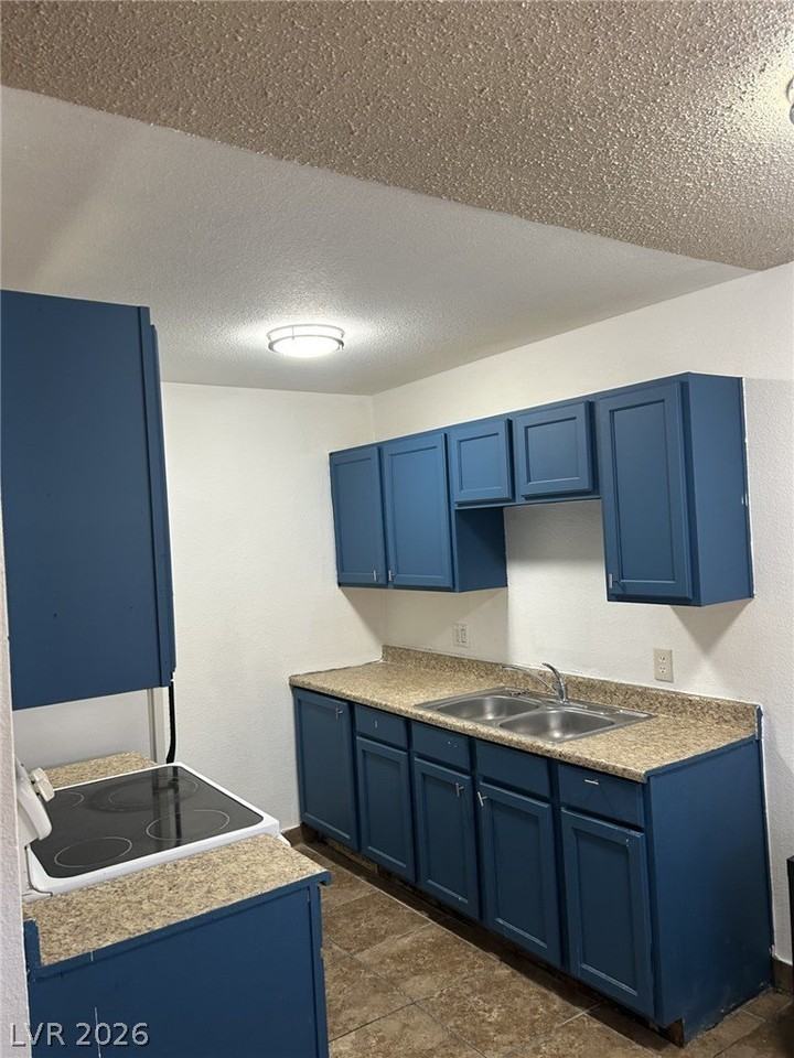 2321 Ellis St #3 - Photo 4 of 11