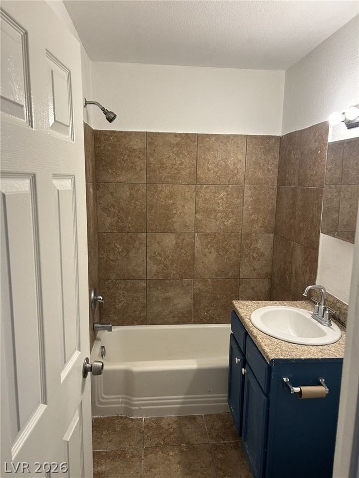 2321 Ellis St #3 - Photo 6 of 11