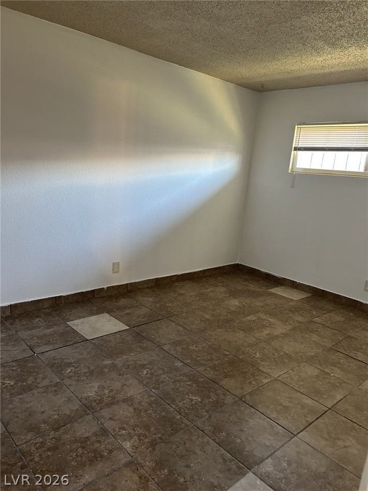 2321 Ellis St #3 - Photo 7 of 11