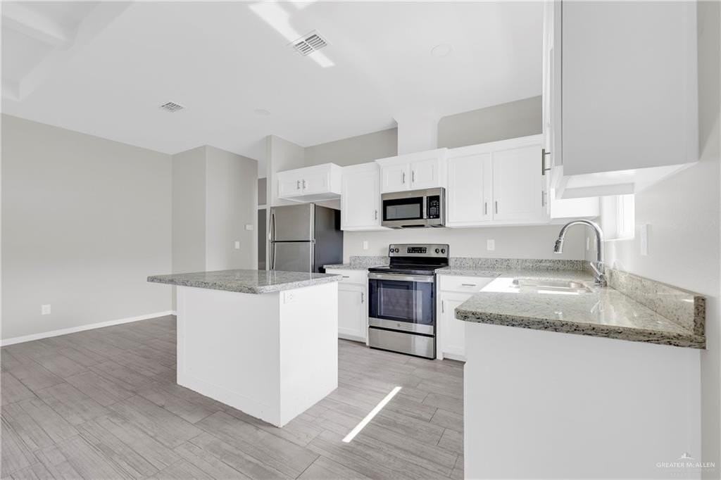 5006 N Dahlia St #1 - Photo 3 of 13