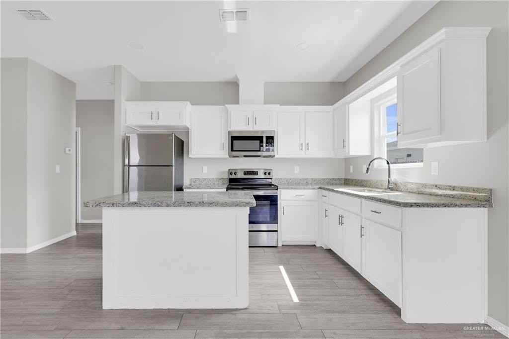 5006 N Dahlia St #1 - Photo 4 of 13
