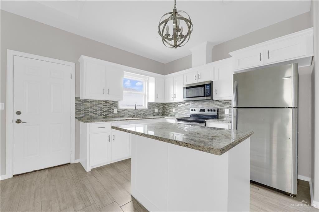 5201 N Winona Dr #3 - Photo 5 of 13