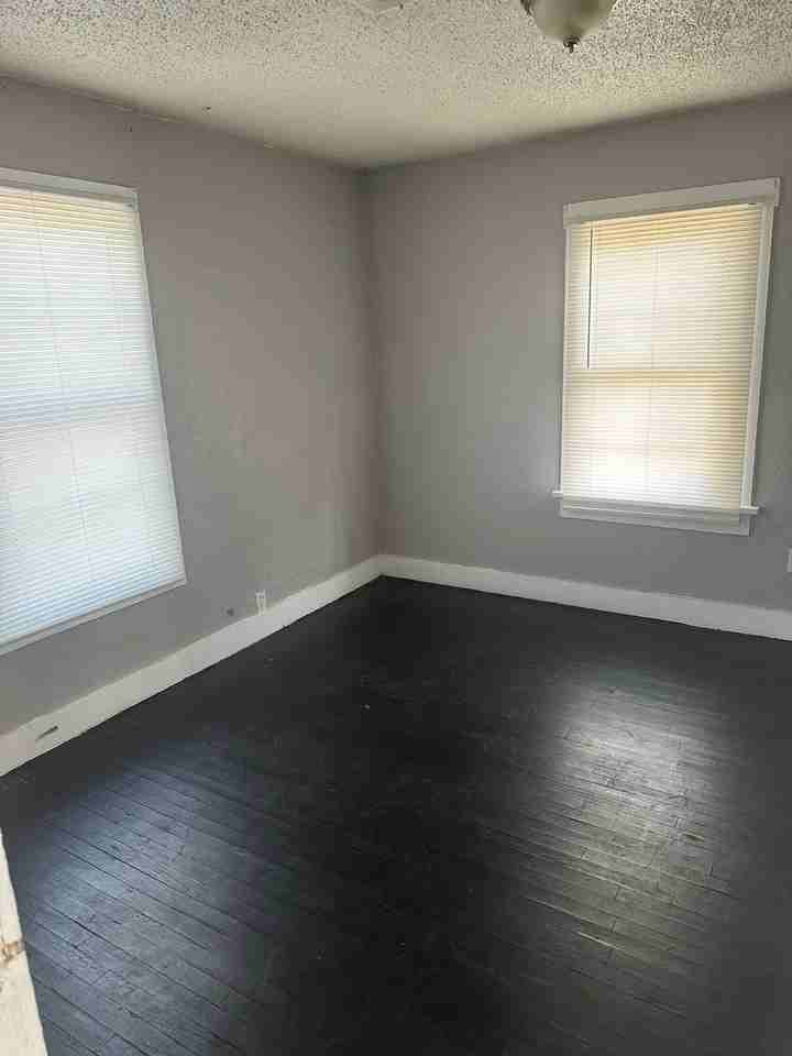 108 N Florida St #1 - Photo 4 of 5
