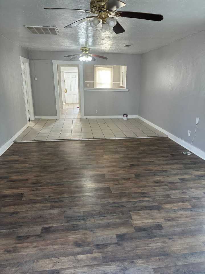 108 N Florida St #1 - Photo 5 of 5