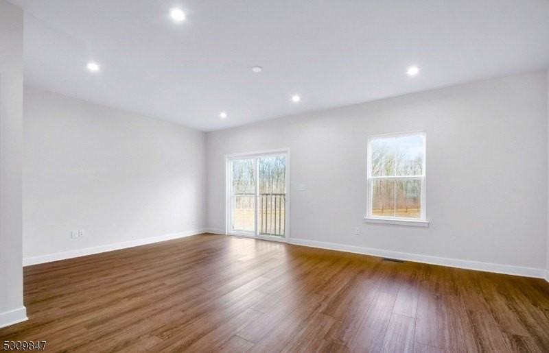 27 Peckwell St - Photo 6 of 25