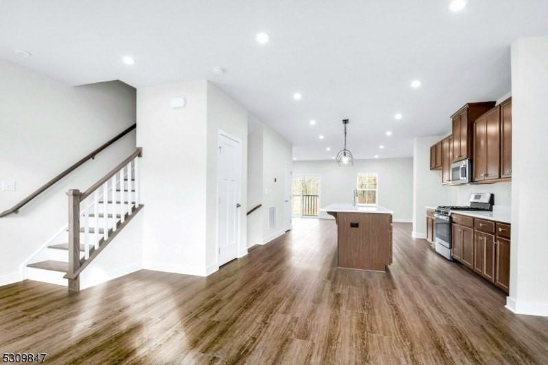 27 Peckwell St - Photo 7 of 25