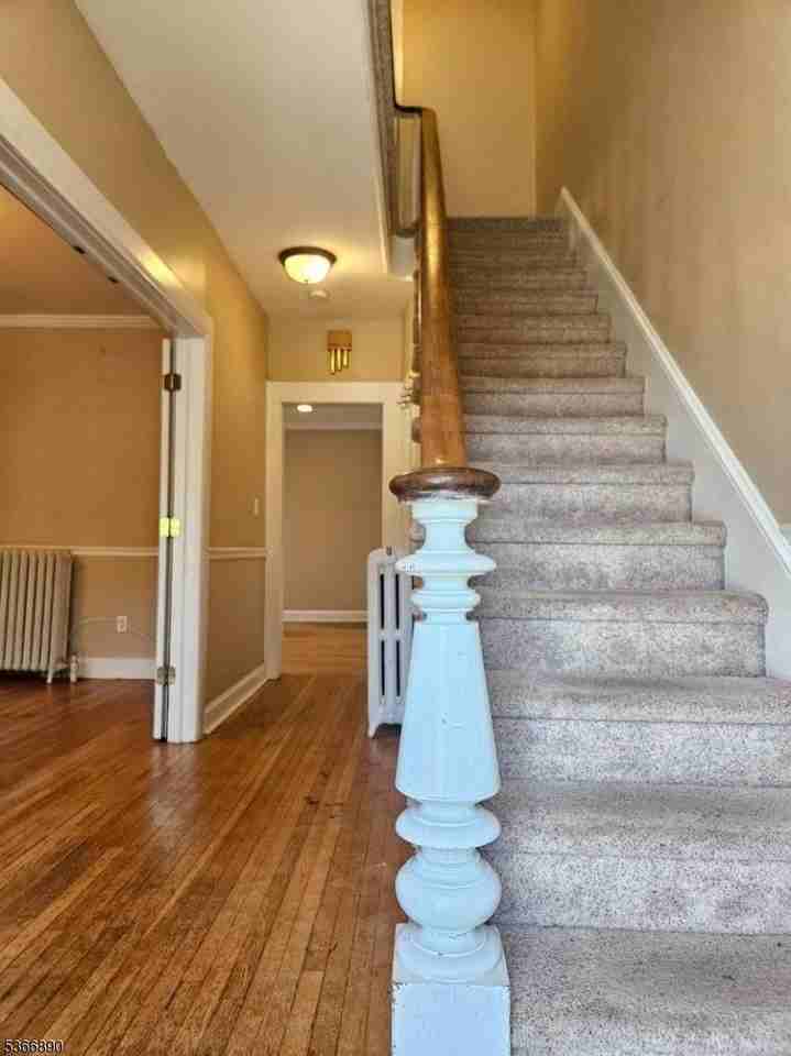 24 Pennsylvania Ave - Photo 4 of 17