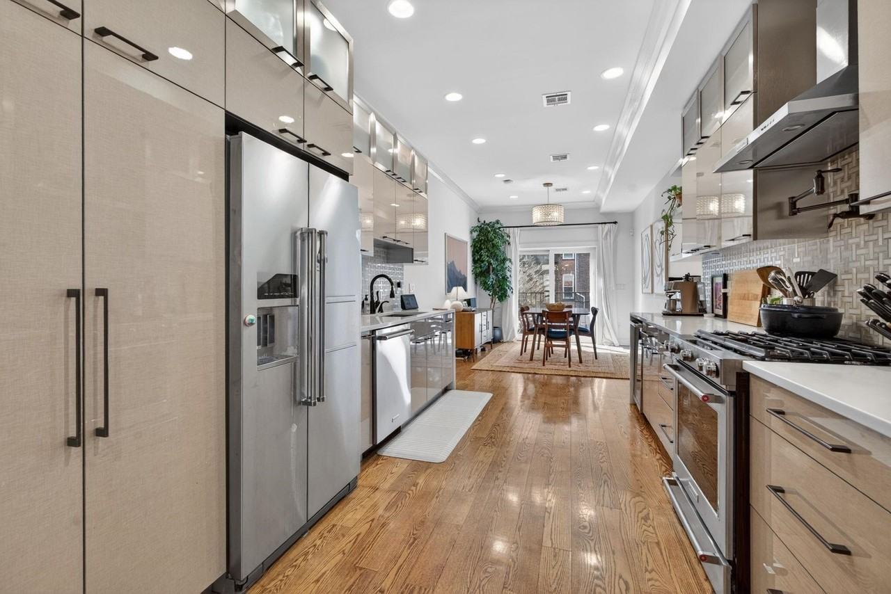 926 Park Ave - Photo 5 of 46
