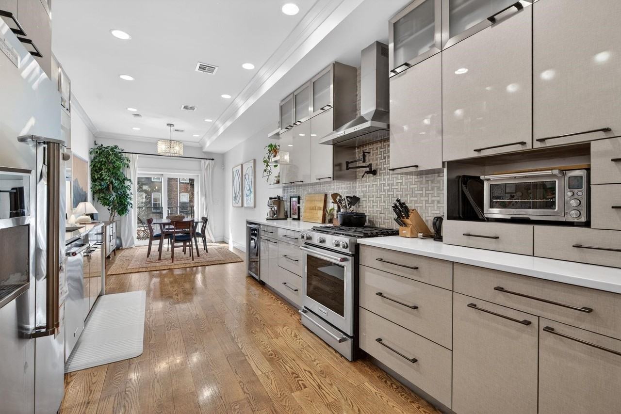 926 Park Ave - Photo 6 of 46