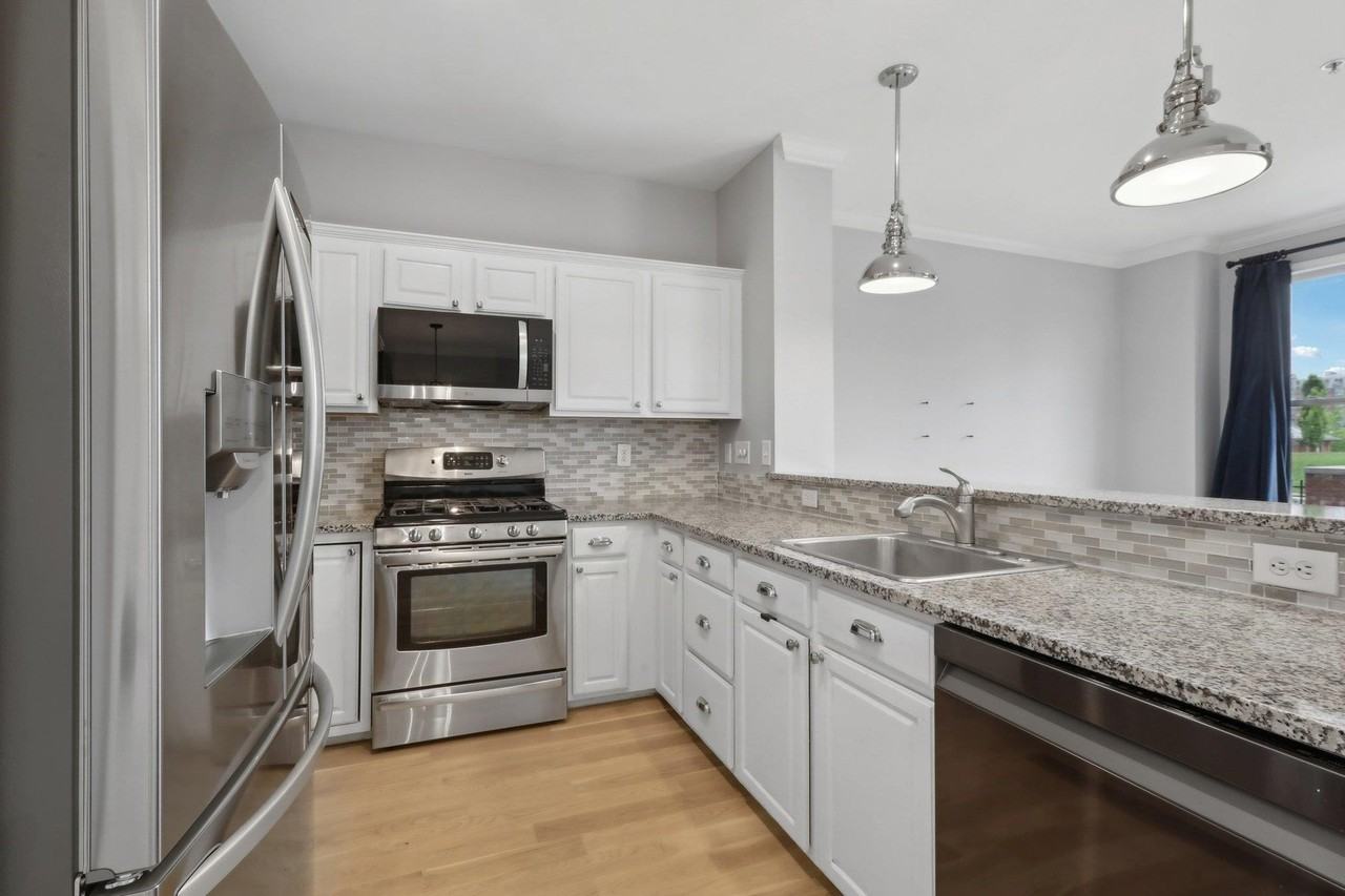 66 Lydia Dr #66 - Photo 5 of 33