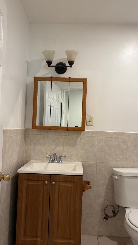 339 Danforth Ave #1F - Photo 4 of 14